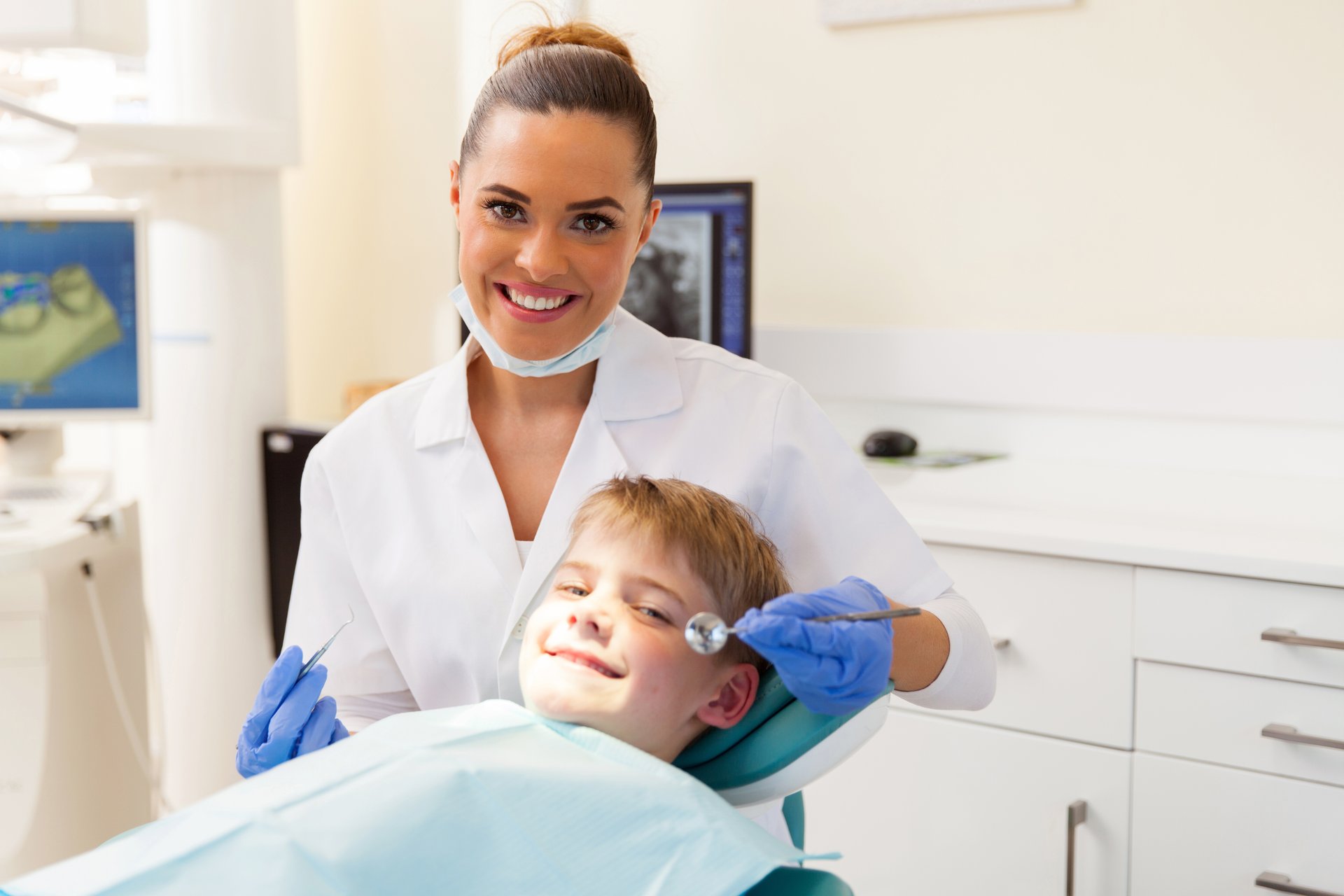 Dental hygienist